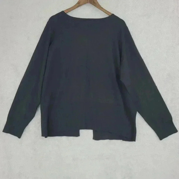 Lane Bryant Women's 22/24 Embellished Front Closure Black Sweater 29PT - Picture 2 of 10